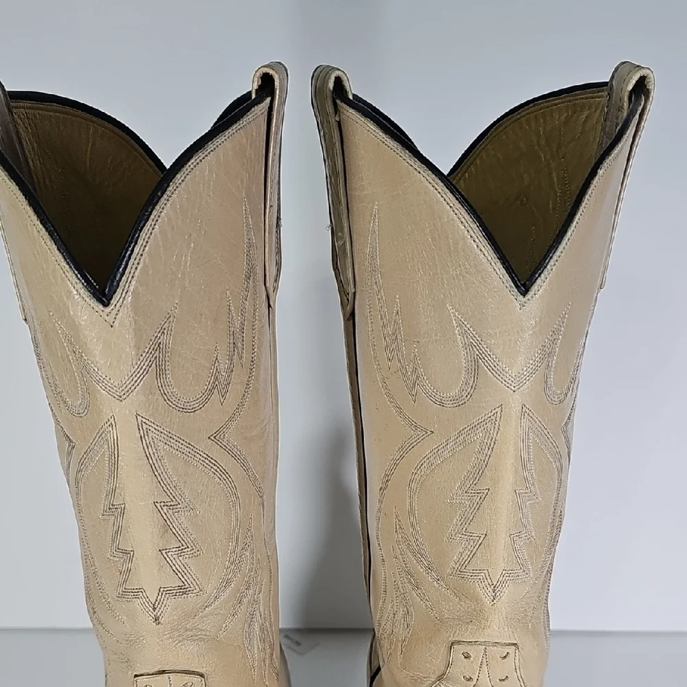 Rio Of Mersades Men's Cream Cowboy Boots Missing Size Tag Foot Bed measures 12
